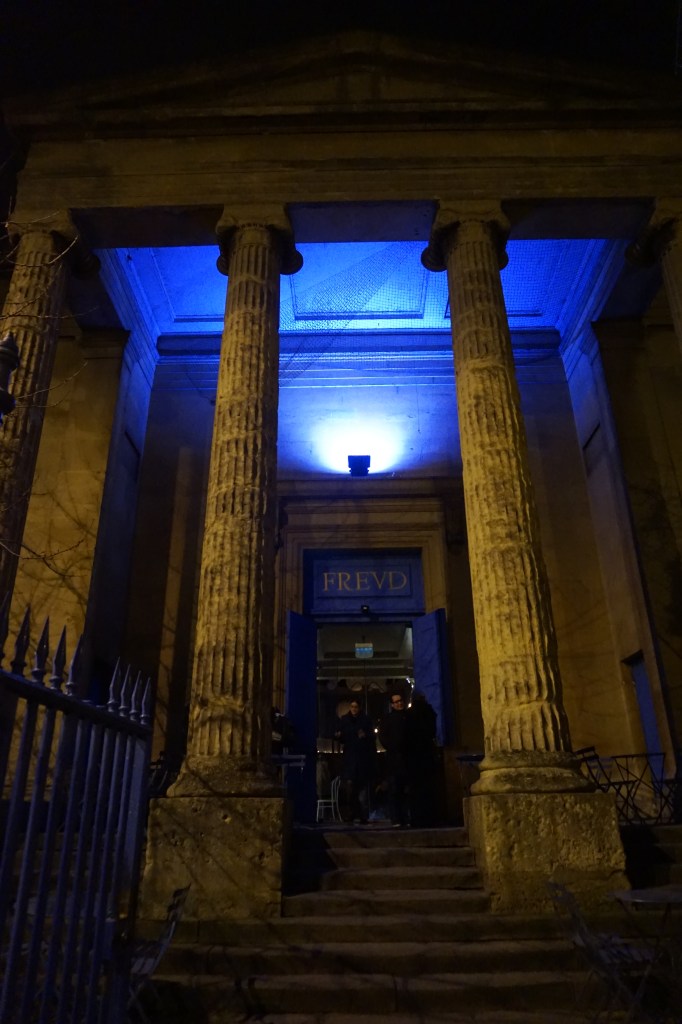 Freud Pub in Oxford. Copyright @ sosunnyproject.wordpress.com